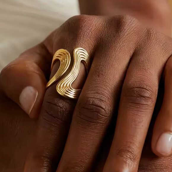 14K Gold Filled Geometric Ring - Picture 4 of 4